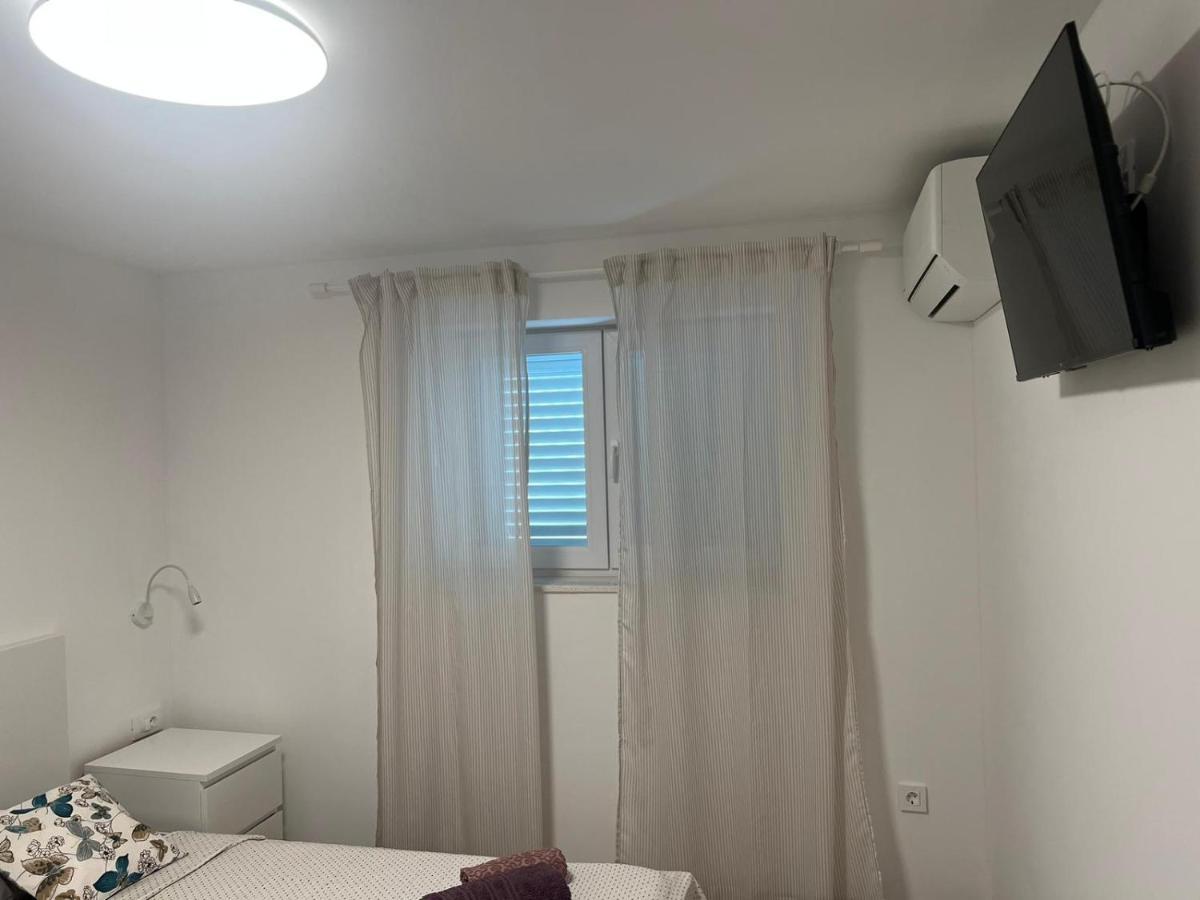 Lady Di Apartment Makarska Exterior photo