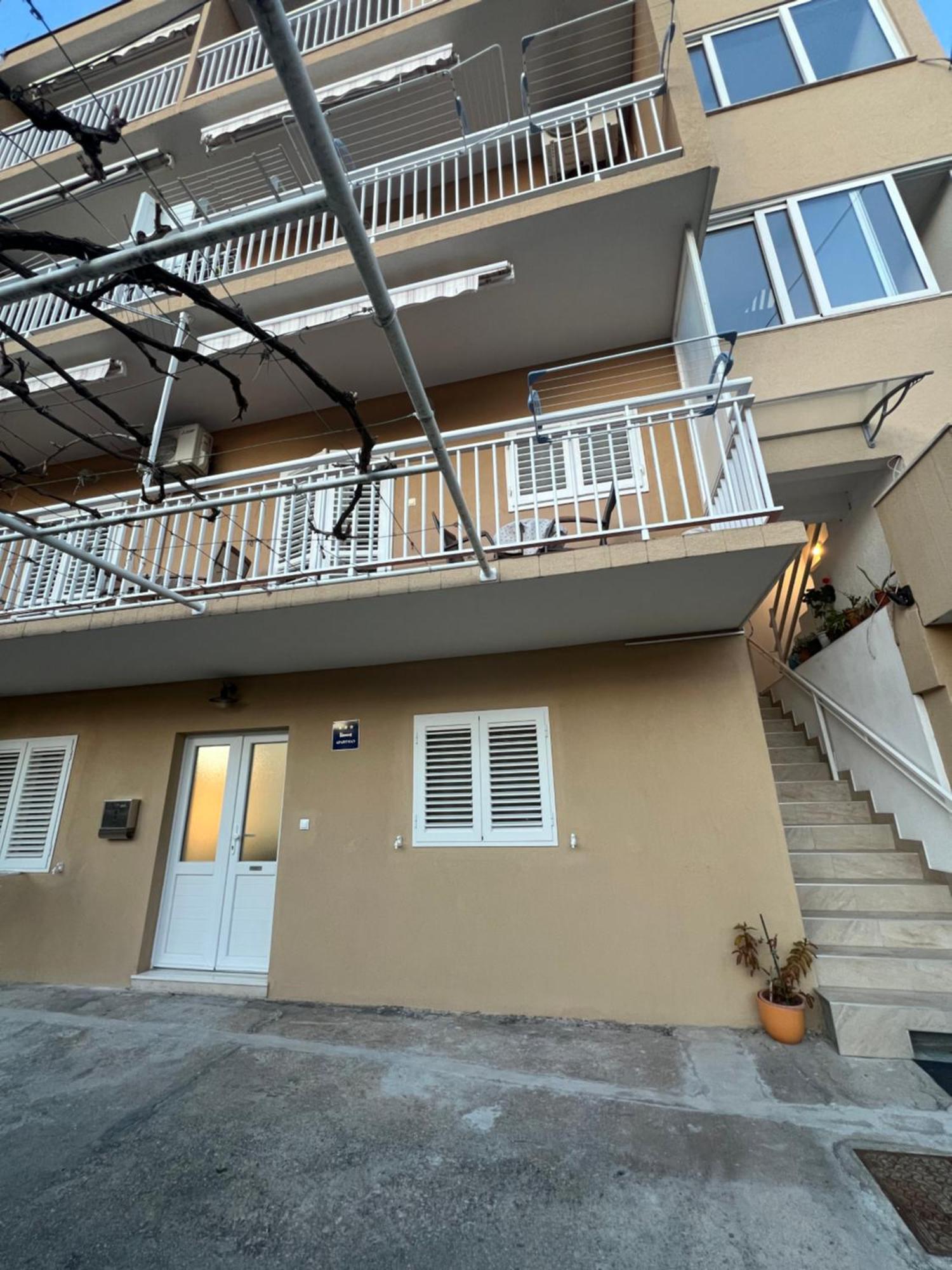 Lady Di Apartment Makarska Exterior photo