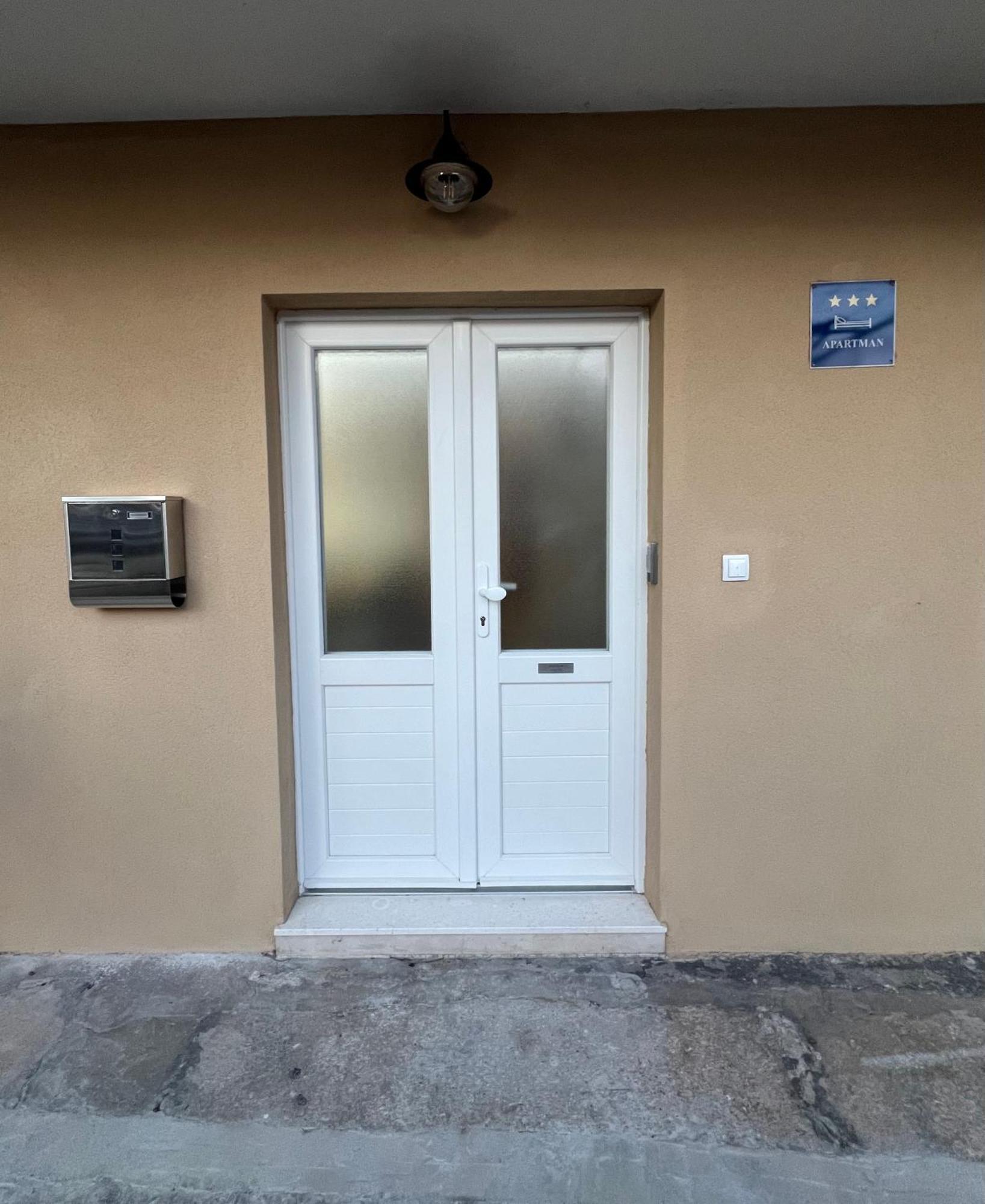 Lady Di Apartment Makarska Exterior photo