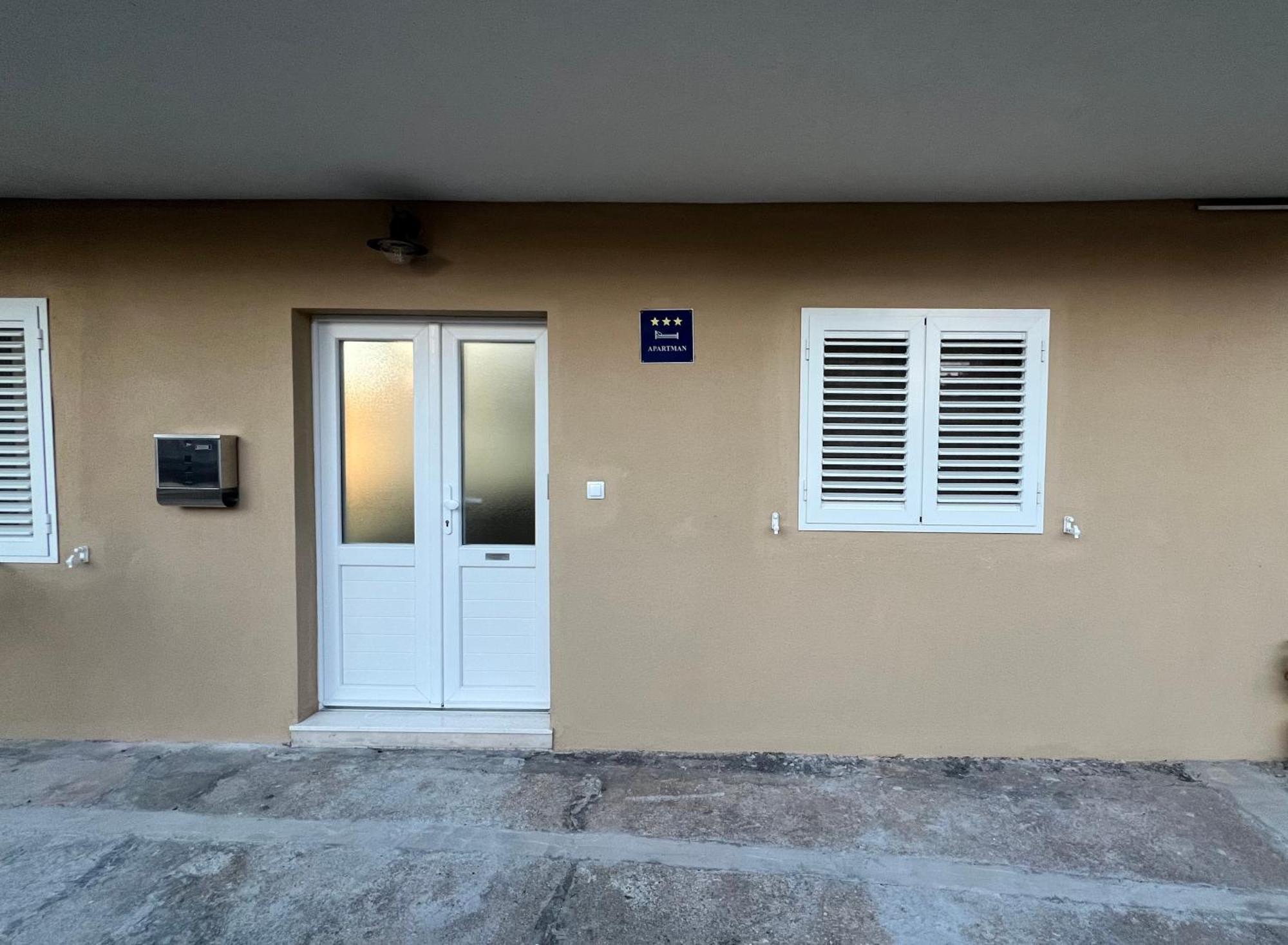 Lady Di Apartment Makarska Exterior photo